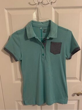 NWOT Nike Golf Sport dri-fit women's polo size medium.  Green w/gray trim.